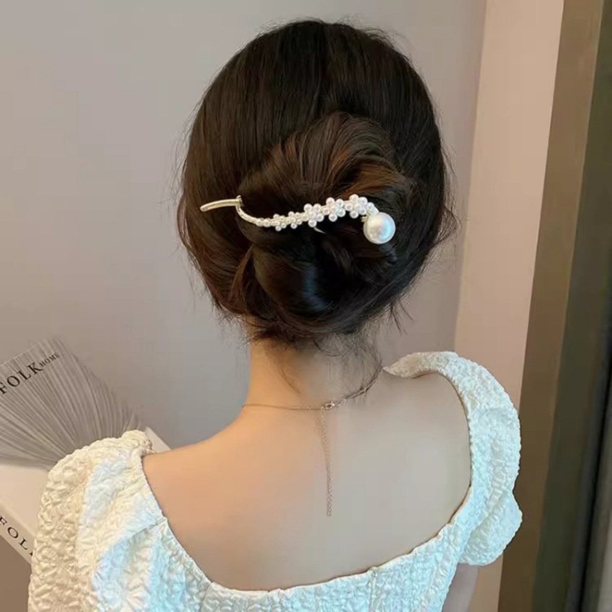 Elegant Glitter Pearl Hair Cli - Korean Daily Lifestyle 리뷰 및 가격